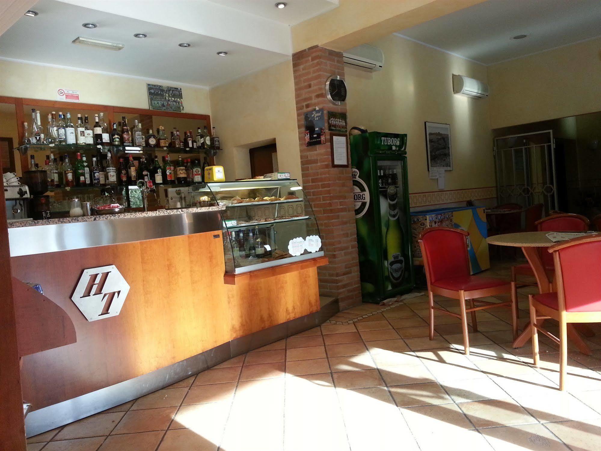 Hotel Tiziana Монтепульчано Экстерьер фото