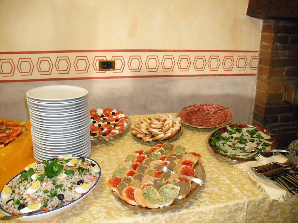 Hotel Tiziana Монтепульчано Экстерьер фото